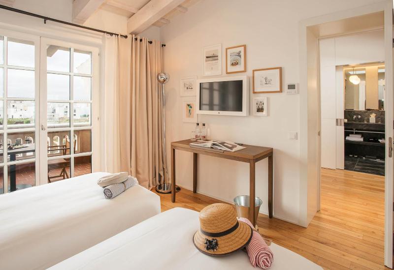 Two Bedroom Suite with Spa Access image 4