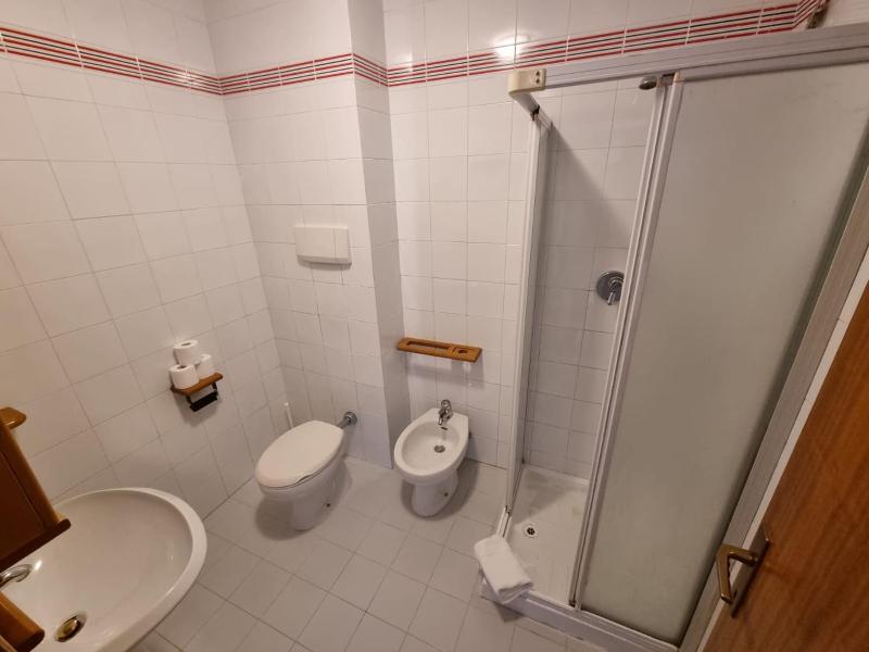 Quadruple Room image 2