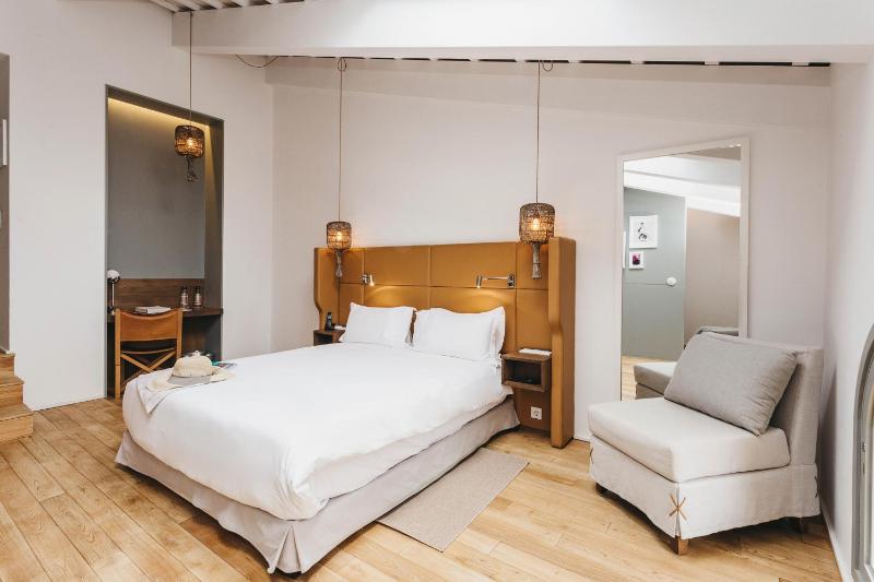 Superior Room with Spa access image 3