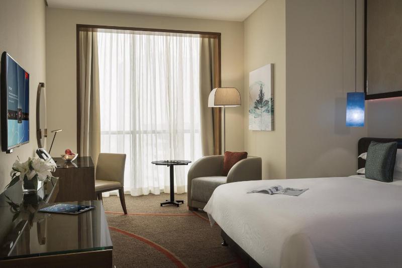 High Floor Room with Lounge Access -King Bed