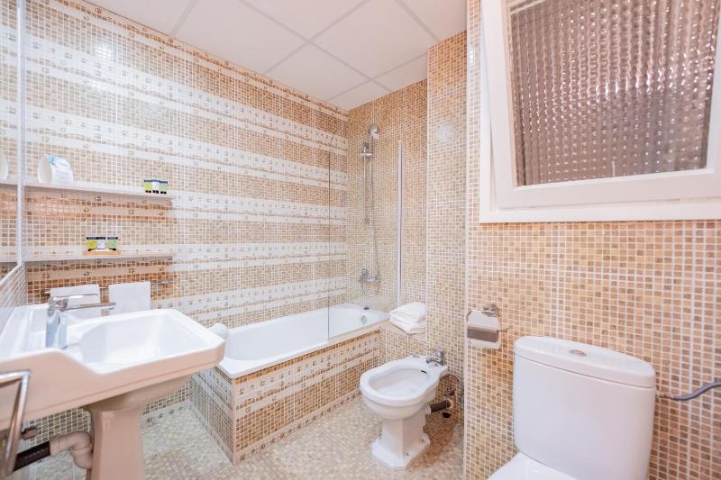 Superior Double Room image 3