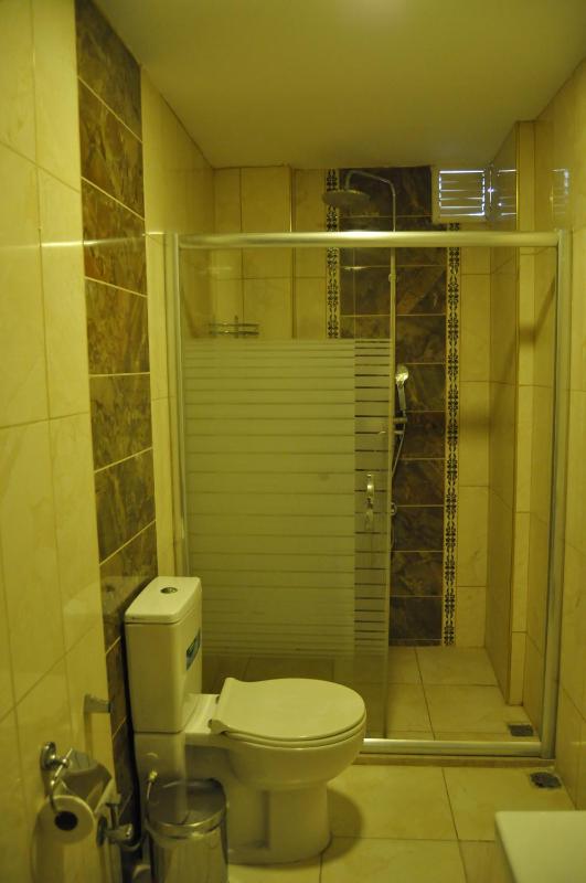 Budget Double Room image 4