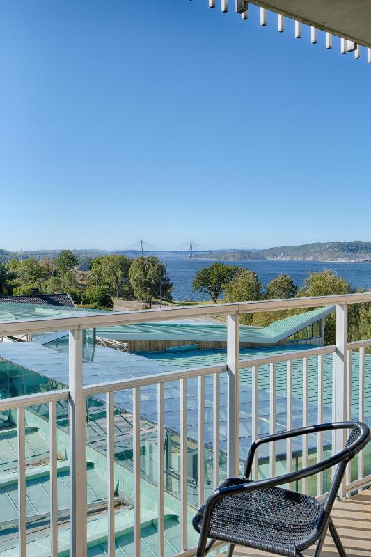 Double or Twin Room with Balcony image 3