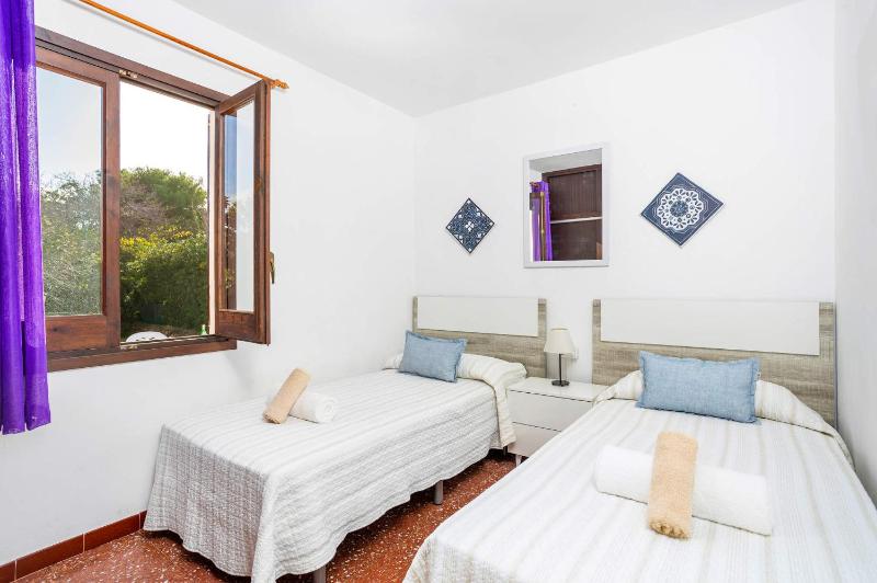 Villa Aljub by Villa Plus - image 11