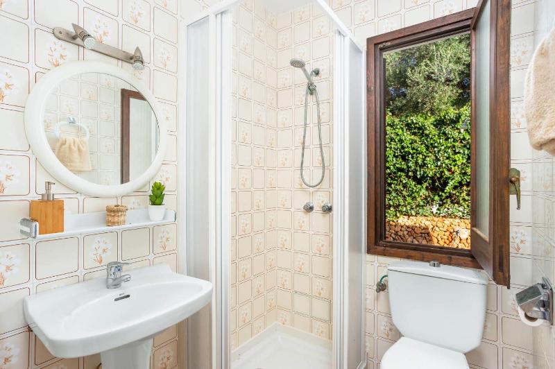 Villa Aljub by Villa Plus - image 3