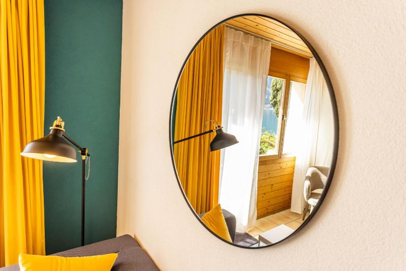 Double Room with Lake View image 2