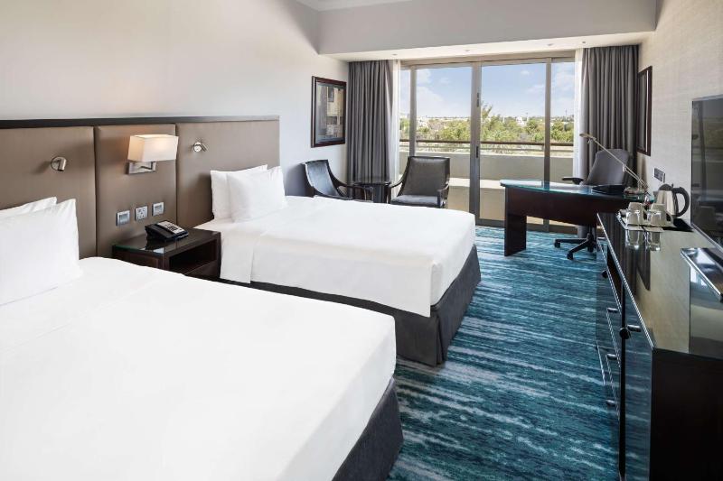 Superior Room with Balcony image 2