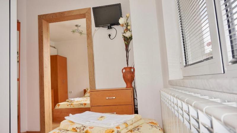 Triple Room with Mountain View image 3