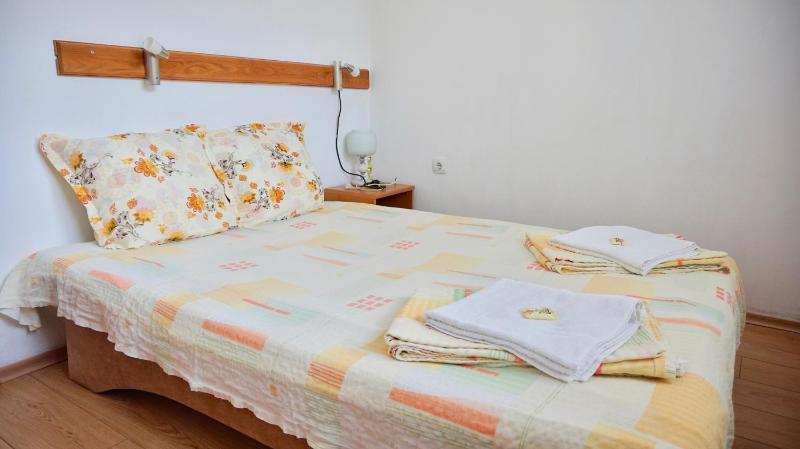 Double Room image 4