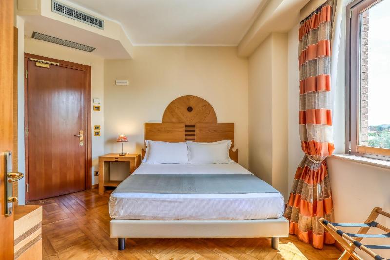 Hotel PentHouse - image 48