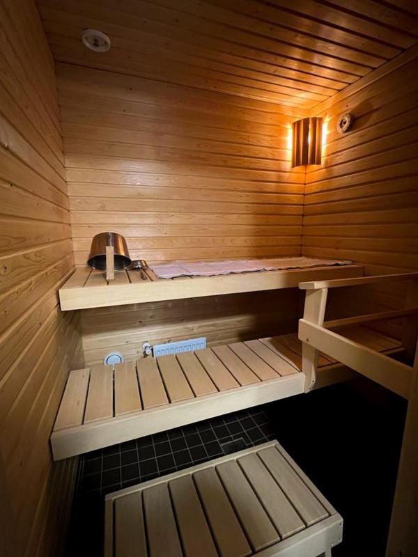 Studio with Sauna image 1