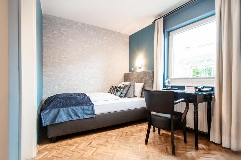 Single Room image 1