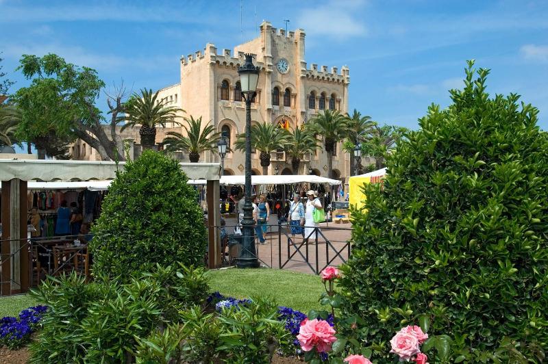 Villa Nereida by Villa Plus - image 4