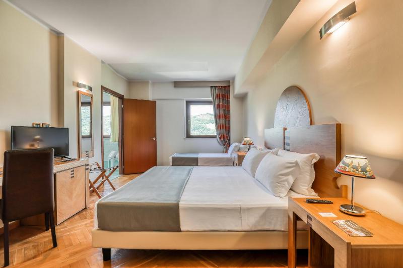 Hotel PentHouse - image 50