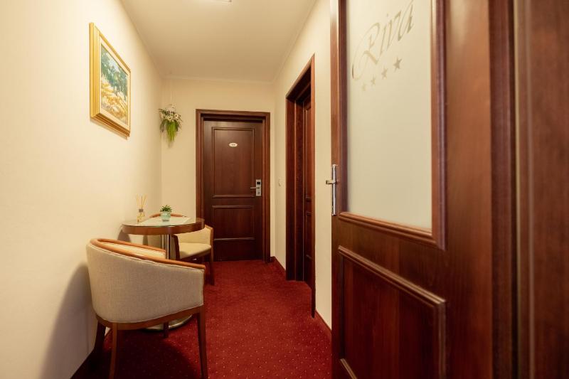 Comfort Double or Twin Room image 4
