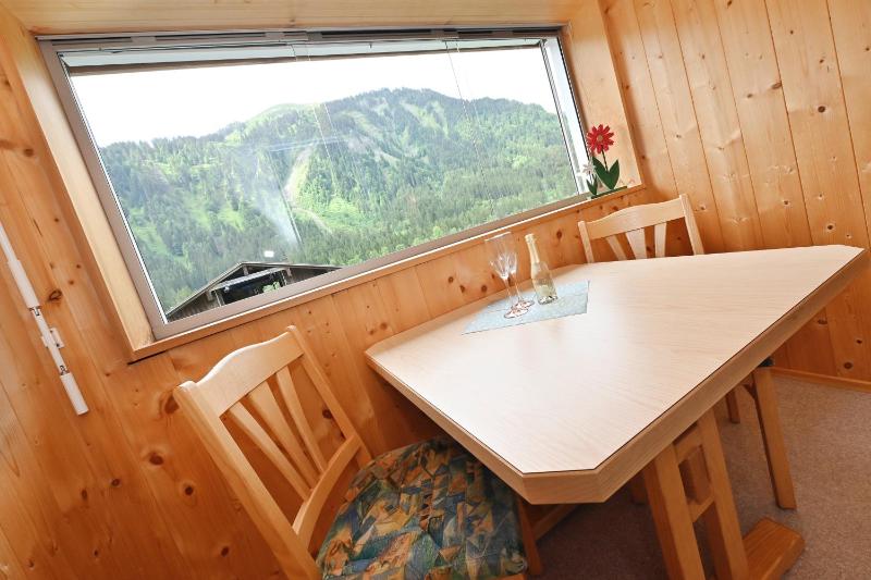 One-Bedroom Apartment (2 - 3 Adults) image 3