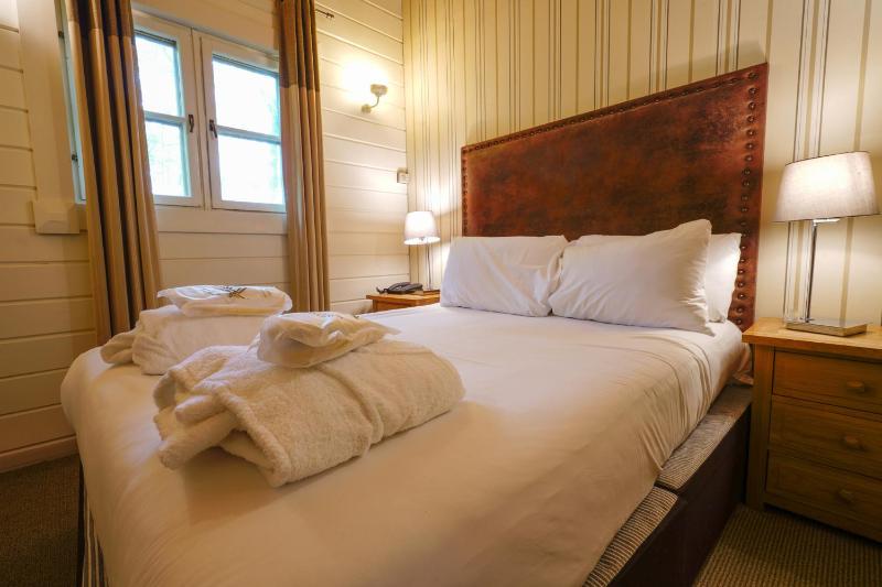 Hotel Standard Room image 2