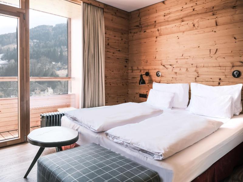 Superior Double Room image 3