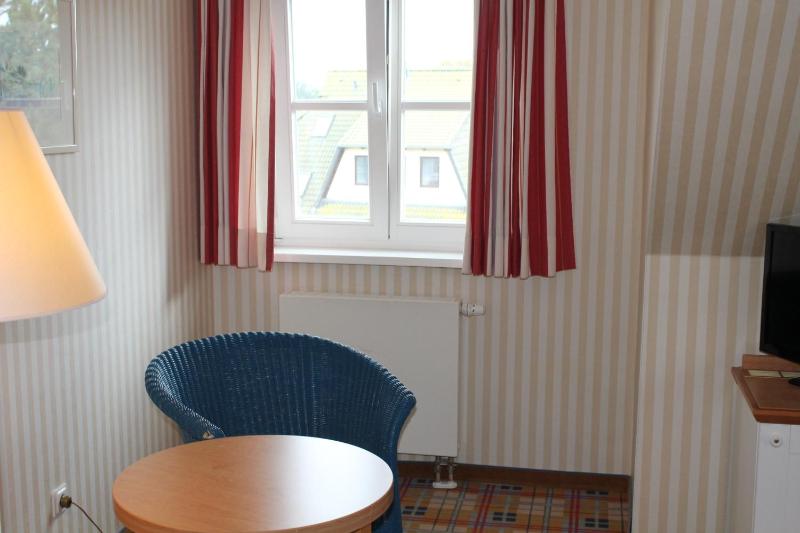 Double Room image 3
