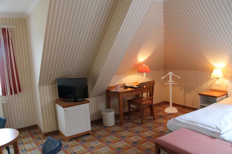 Double Room image 4