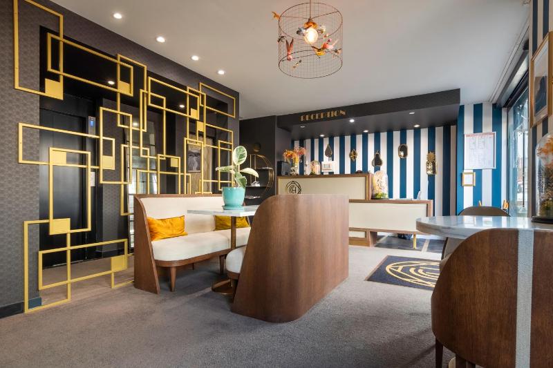 Hôtel Cosmopolitain - image 33