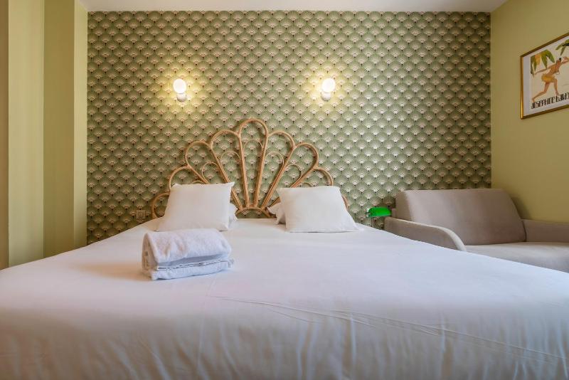 Hôtel Cosmopolitain - image 11