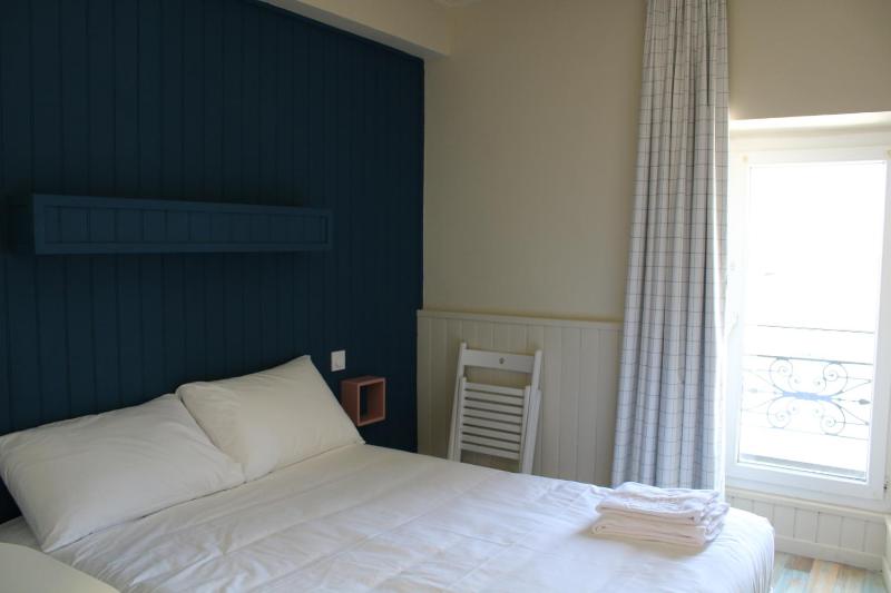 Double Room with Sea View image 4