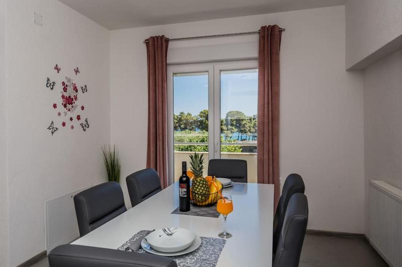 Beach apartment Anđela A2 - image 6