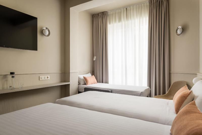 Triple Room image 4