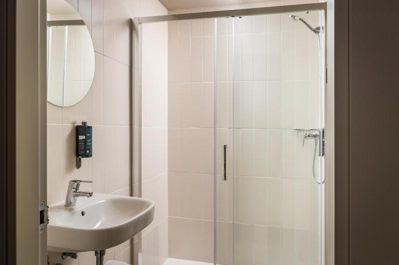 Triple Room image 3