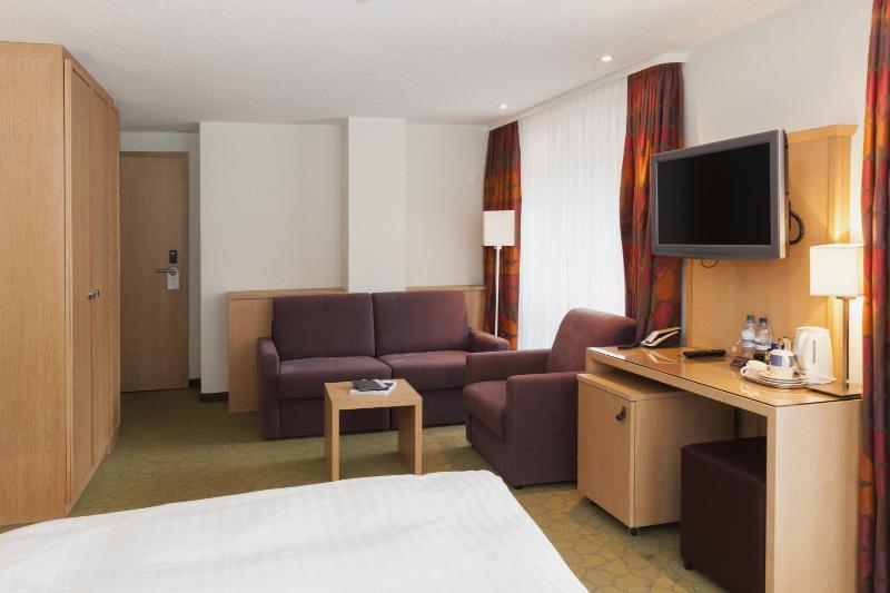 Deluxe Double Room with Matterhorn View image 4