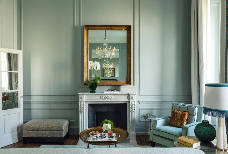 Santa Maria Novella Master Suite image 4