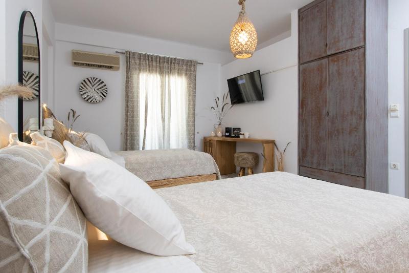 Double or Twin Room with Balcony image 1