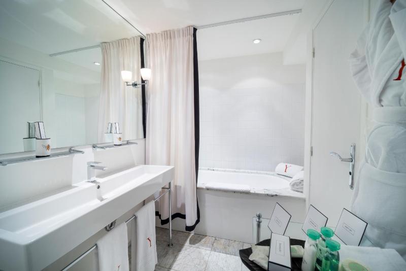 Junior Suite image 3