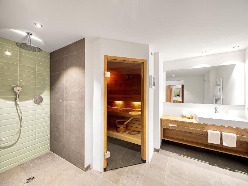 Superior Double Room with Private SPA image 3