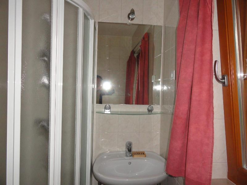 Double Room image 1