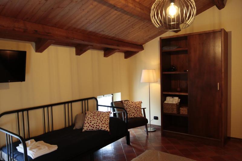 Double Room with Private External Bathroom image 3