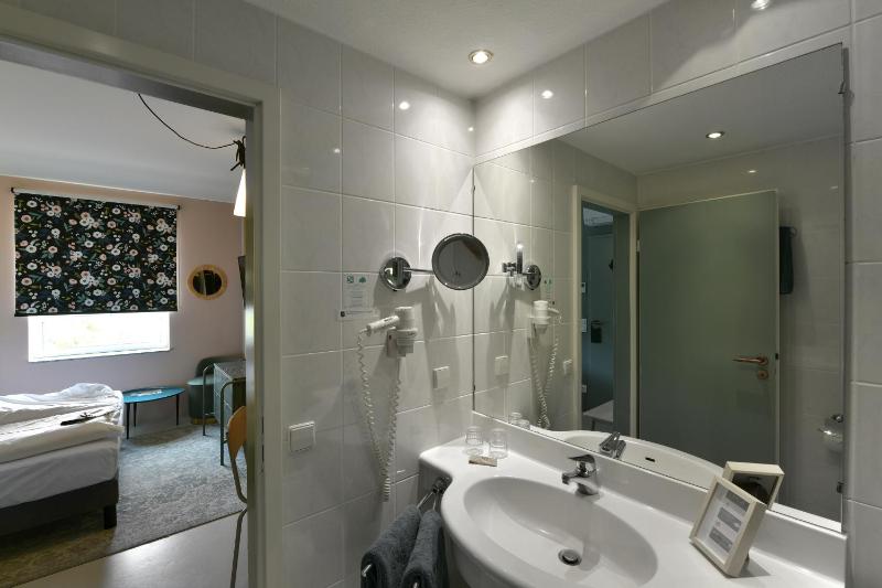 Double Room with Sofa Bed image 4