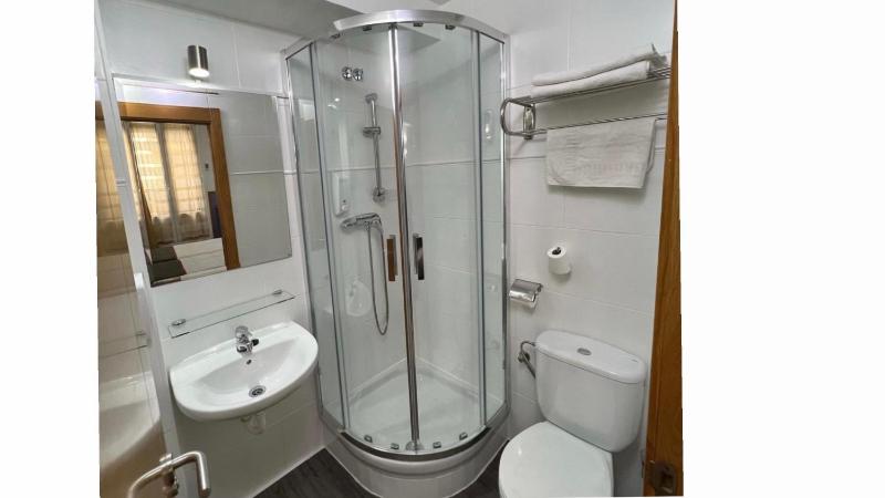 Double or Twin Room with Balcony image 3