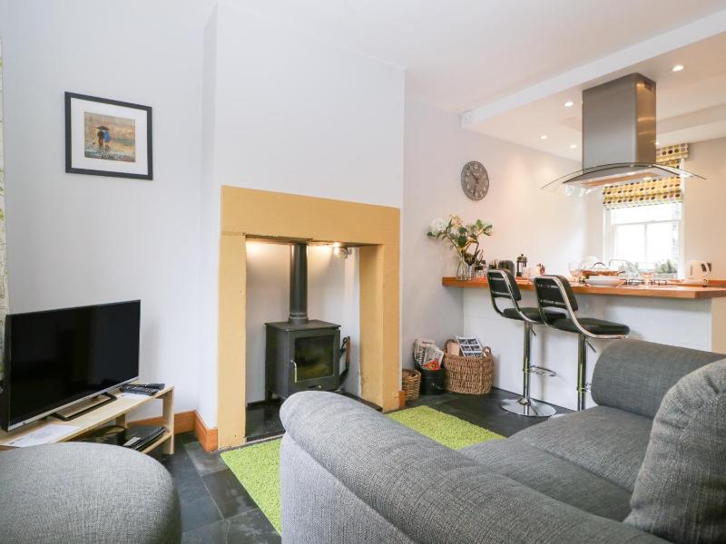 Banks Place - image 4
