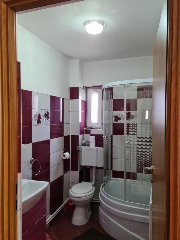 Double Room with Private Bathroom image 2