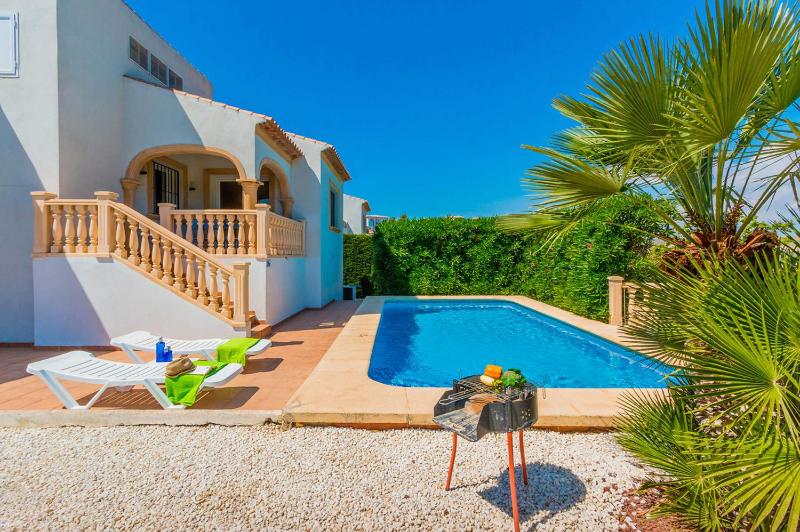 Villa Valeta by Villa Plus - image 10