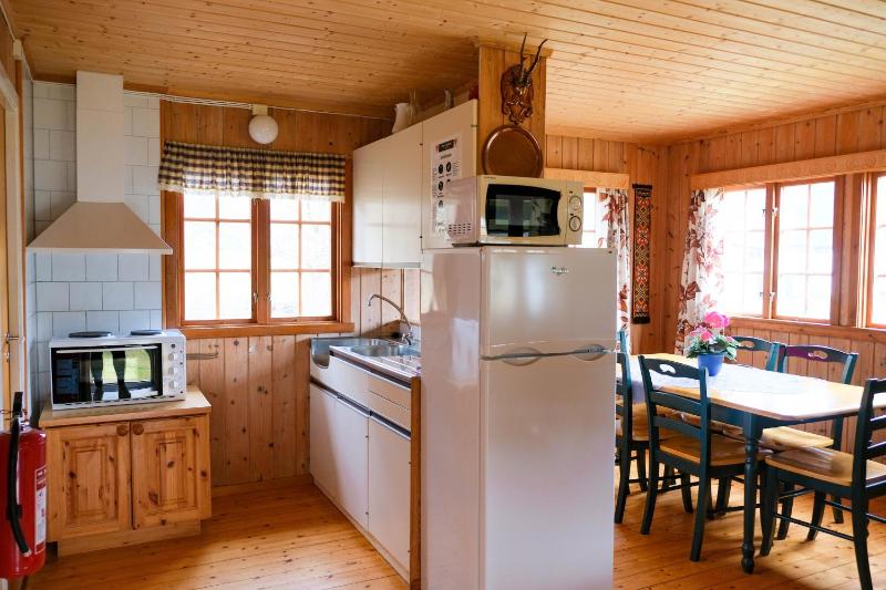 Two-Bedroom Cottage image 4