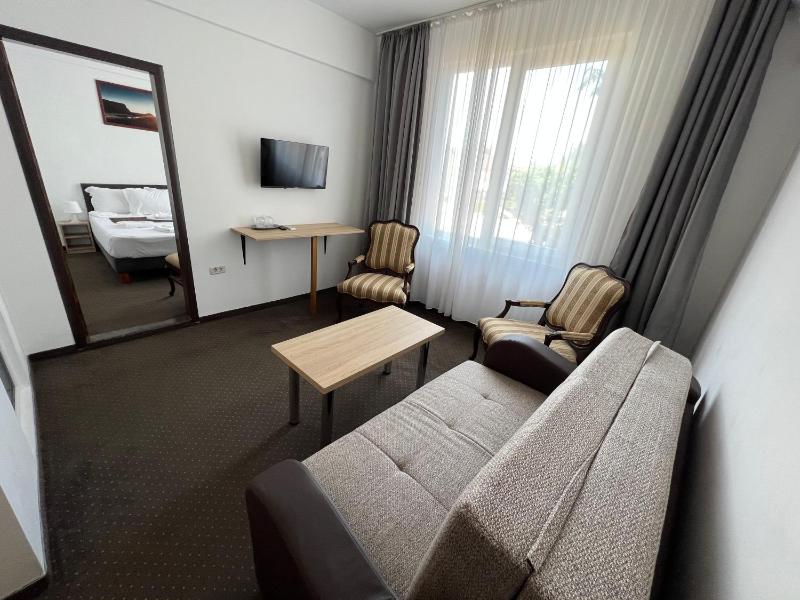 Hotel Decebal Eforie Nord - image 21