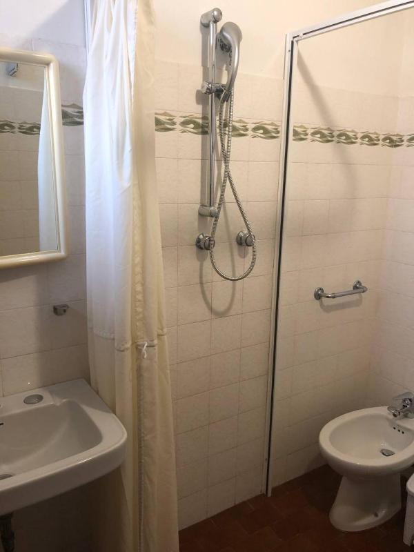 Double or Twin Room with Balcony image 4