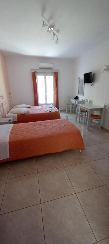 Triple Room with View image 3