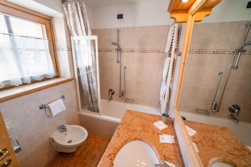 Double or Twin Room - Attic image 2