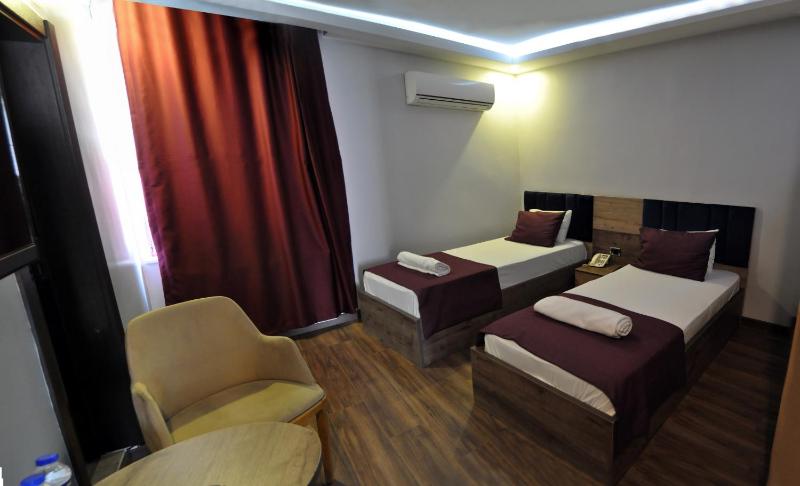 Double or Twin Room image 2