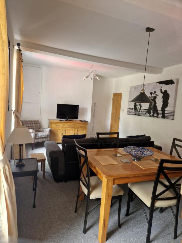 Apartment image 2