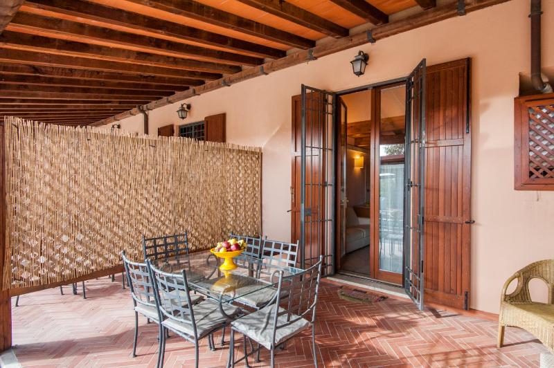 Three-Bedroom Apartment (6 Adults) - Separate Building image 3